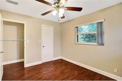 8002 SW 5th St, North Lauderdale, FL 33068 - Photo 7