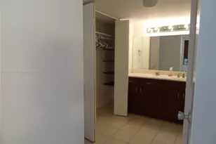 3401 N Country Club Dr, Aventura, FL 33180 - Photo 27