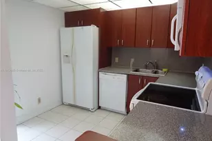 3401 N Country Club Dr, Aventura, FL 33180 - Photo 17