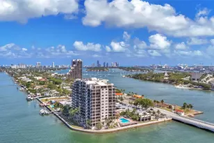 801 N Venetian Dr, Miami Beach, FL 33139 - Photo 1