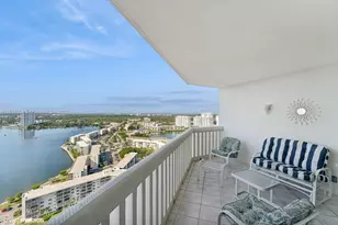 1000 W Island Blvd, Aventura, FL 33160 - Photo 3