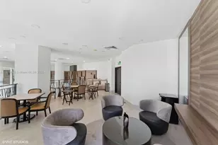 1000 W Island Blvd, Aventura, FL 33160 - Photo 23