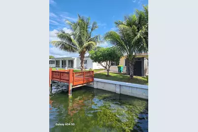 5803 NW 86th Ter, Tamarac, FL 33321 - Photo 9