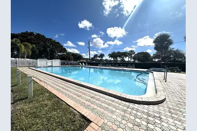 5803 NW 86th Ter, Tamarac, FL 33321 - Photo 15