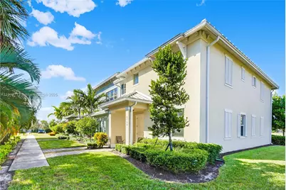 4144 Greenway Dr #4144, Hollywood, FL 33021 - Photo 1