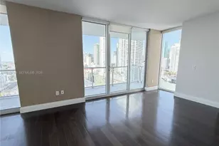 185 SW 7th St, Miami, FL 33130 - Photo 9