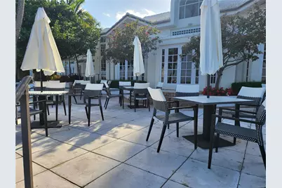 1000 Quayside Ter #812, Miami, FL 33138 - Photo 35