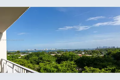 1000 Quayside Ter #812, Miami, FL 33138 - Photo 1