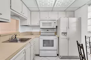 5102 NW 36th St, Lauderdale Lakes, FL 33319 - Photo 7