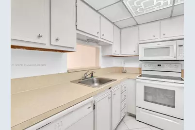 5102 NW 36th St #607, Lauderdale Lakes, FL 33319 - Photo 31