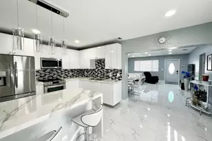 460 NE 169th St, North Miami Beach, FL 33162 - Photo 3