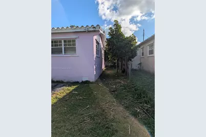 16931 NE 5th Ct, North Miami Beach, FL 33162 - Photo 3