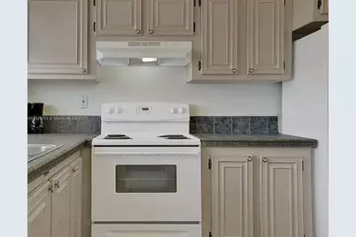 4047 NW 16th St #403, Lauderhill, FL 33313 - Photo 11