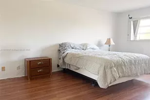 501 Blue Heron Dr, Hallandale Beach, FL 33009 - Photo 5