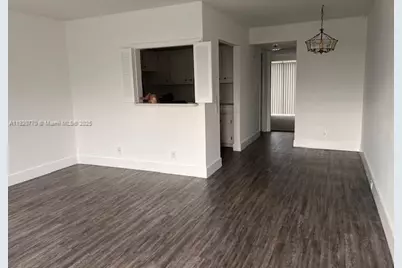 246 Suffolk F #246, Boca Raton, FL 33434 - Photo 3