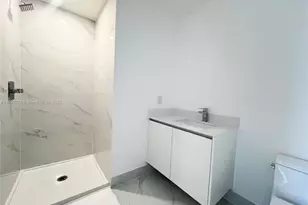 700 NE 24th St, Miami, FL 33137 - Photo 17