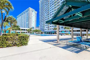 300 Bayview Dr, Sunny Isles Beach, FL 33160 - Photo 23