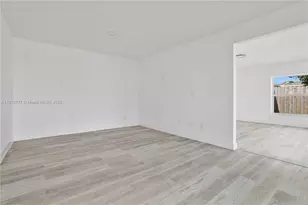 4157 SW 49th Ct, Dania Beach, FL 33314 - Photo 9