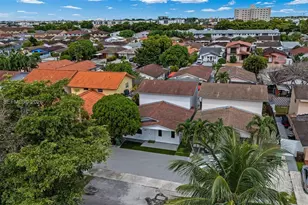 1281 W 42nd St, Hialeah, FL 33012 - Photo 43