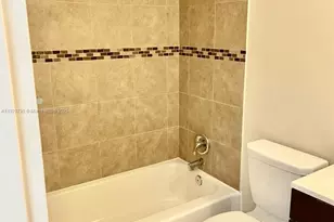 999 Brickell Bay Dr, Miami, FL 33131 - Photo 7