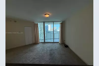300 S Biscayne Blvd #T-1805, Miami, FL 33131 - Photo 13