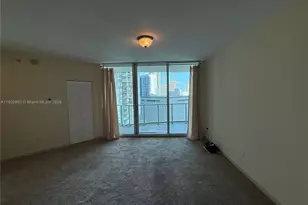 300 S Biscayne Blvd, Miami, FL 33131 - Photo 13