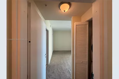 300 S Biscayne Blvd #T-1805, Miami, FL 33131 - Photo 7