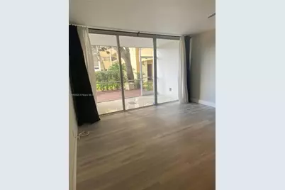 922 NE 199th St #1D, Miami, FL 33179 - Photo 9