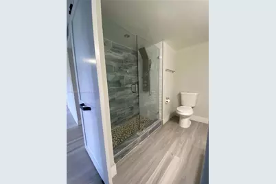 922 NE 199th St #1D, Miami, FL 33179 - Photo 19