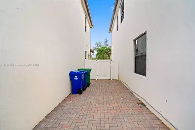 9107 SW 34th Ct, Miramar, FL 33025 - Photo 45