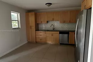 566 NW 95th St, Miami, FL 33150 - Photo 13