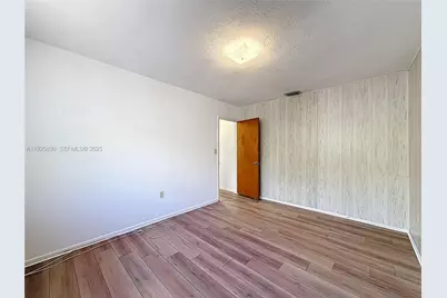 7541 Embassy Blvd, Miramar, FL 33023 - Photo 37