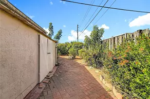 7541 Embassy Blvd, Miramar, FL 33023 - Photo 51