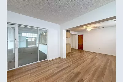 7541 Embassy Blvd, Miramar, FL 33023 - Photo 21