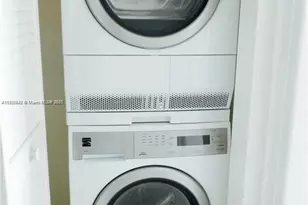 300 S Biscayne Blvd, Miami, FL 33131 - Photo 19