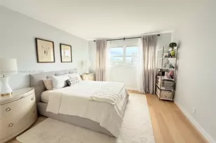 180 NE 12th Ave, Hallandale Beach, FL 33009 - Photo 13