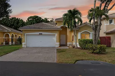 14010 SW 154th Pl, Miami, FL 33196 - Photo 5