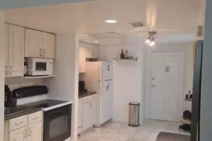 999 Brickell Bay Dr, Miami, FL 33131 - Photo 11