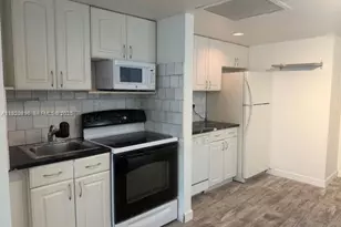 999 Brickell Bay Dr, Miami, FL 33131 - Photo 7