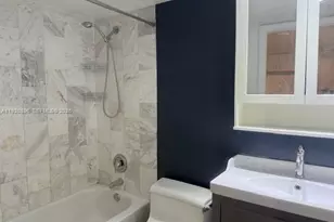 999 Brickell Bay Dr, Miami, FL 33131 - Photo 13