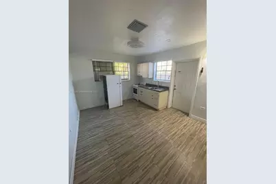 540 NE 180th Dr #1, North Miami Beach, FL 33162 - Photo 7