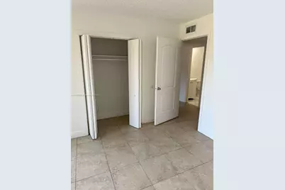 6960 Miami Gardens Dr #2-225, Hialeah, FL 33015 - Photo 9