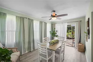 142 NW 10th Ct, Boynton Beach, FL 33426 - Photo 9