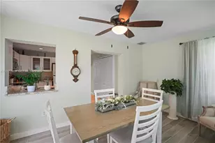 142 NW 10th Ct, Boynton Beach, FL 33426 - Photo 11