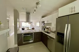 300 Galen Dr, Key Biscayne, FL 33149 - Photo 19