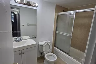 4550 NW 9th St, Miami, FL 33126 - Photo 9