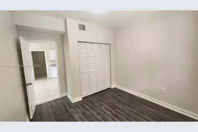 829 SW 3rd St, Miami, FL 33130 - Photo 5