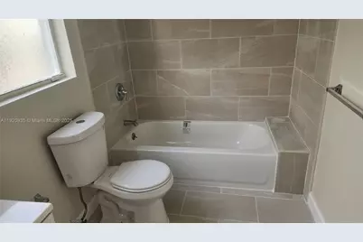 829 SW 3rd St, Miami, FL 33130 - Photo 11