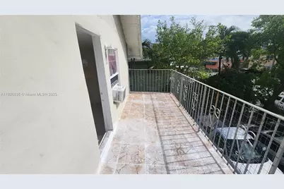 829 SW 3rd St, Miami, FL 33130 - Photo 25