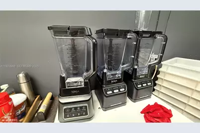 13452 Biscayne Blvd, North Miami, FL 33181 - Photo 11